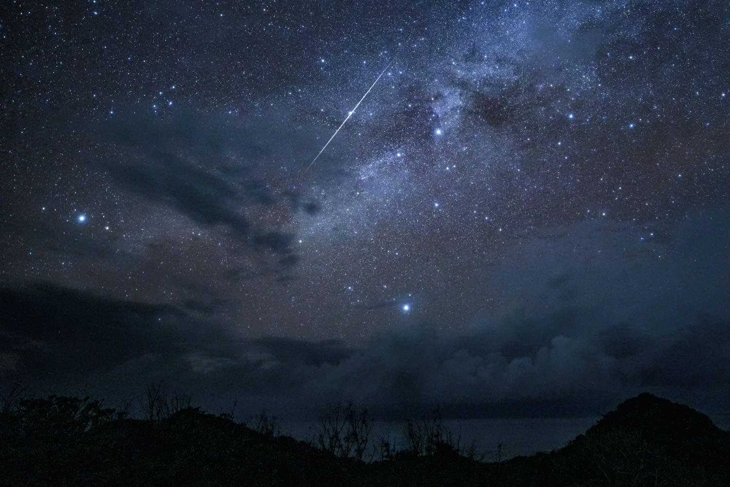 沖縄・美ら星降る島