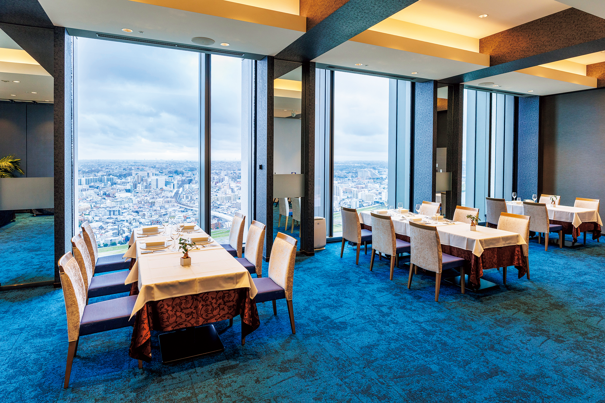 二子玉川エクセルホテル東急　The 30th Restaurant内観