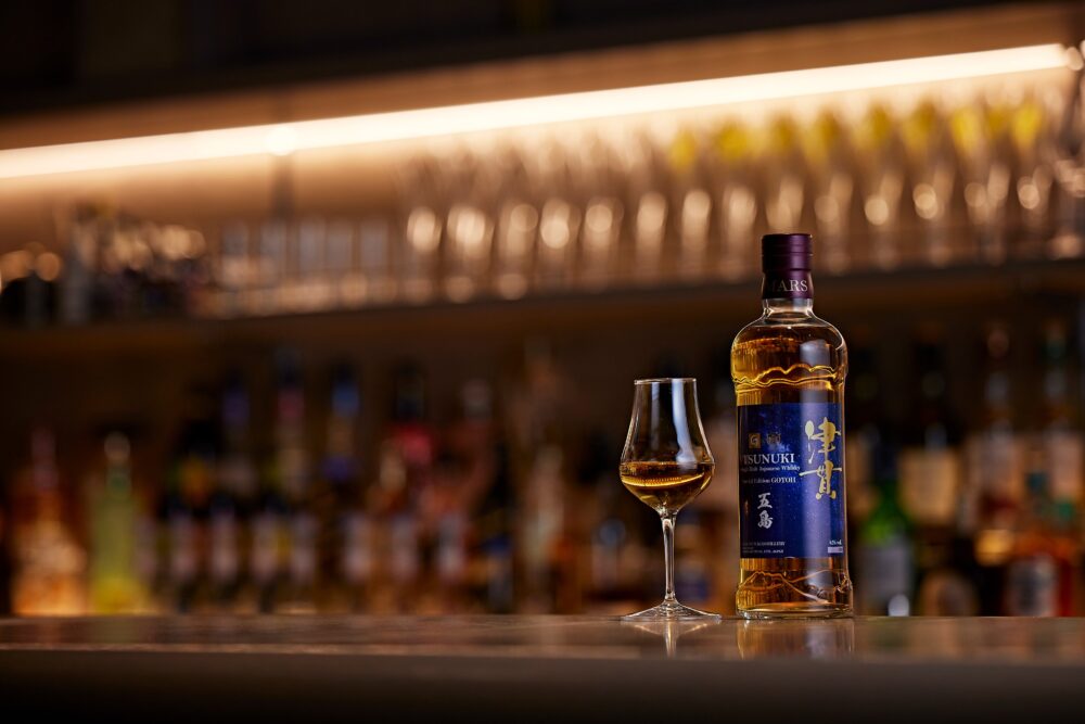 Stories over a Whisky Glass 琥珀のグラスに、香りがひらく | GOURMET