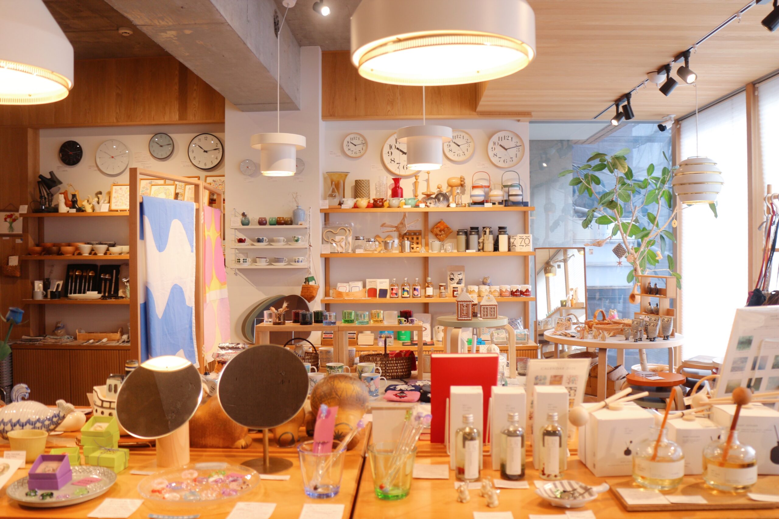 吉祥寺「フリーデザイン」の内観