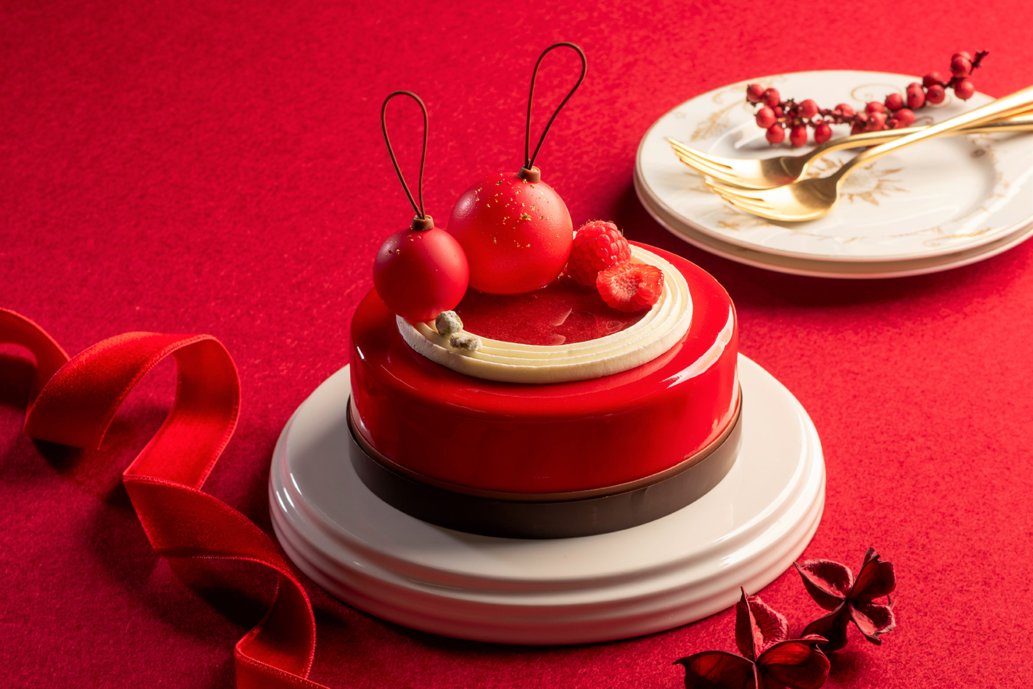 ザ・キャピトルホテル 東急 ペストリーブティック「ORIGAMI」「クリスマスケーキ&ブレッド 2025」