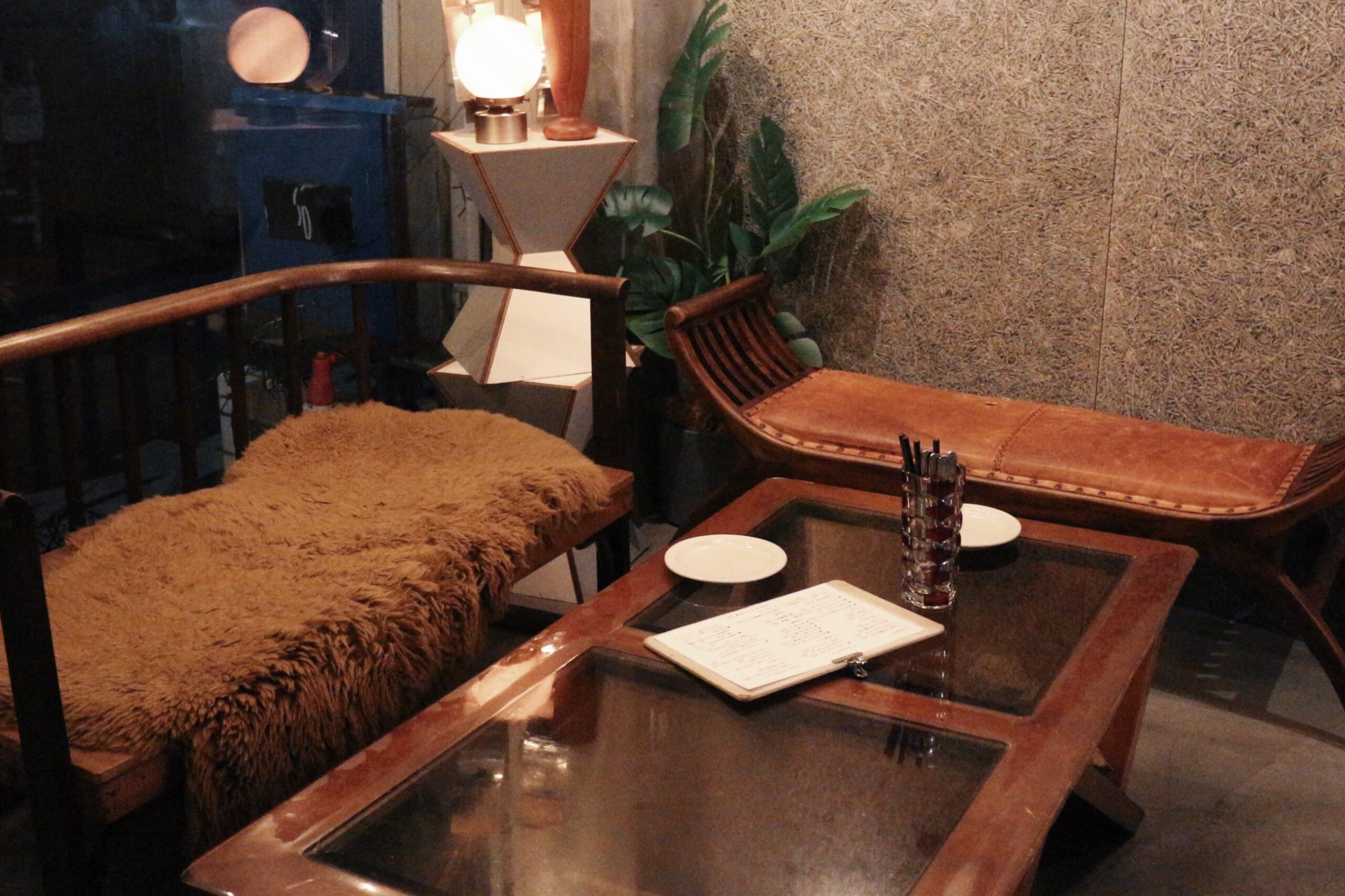 吉祥寺の居酒屋「呑楽Neko」のテーブル席