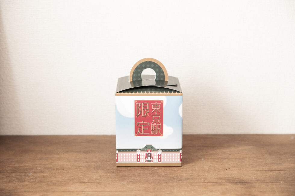 とんかつ まい泉「東京駅丸の内駅舎 三階建て弁当」