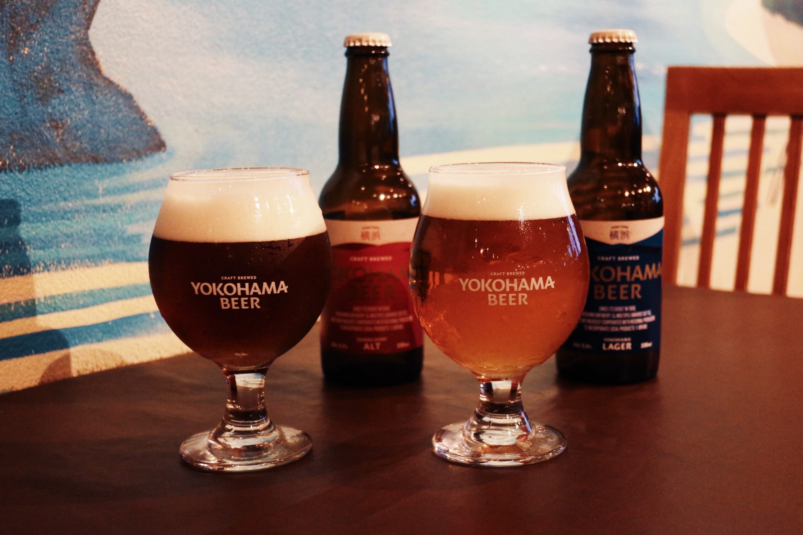 グラスに入ったクラフトビール2種類